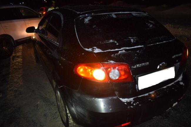 В Ухте на ул. Западная столкнулись Mitsubishi Lancer, Mitsubishi Outlander и Chevrolet Klan